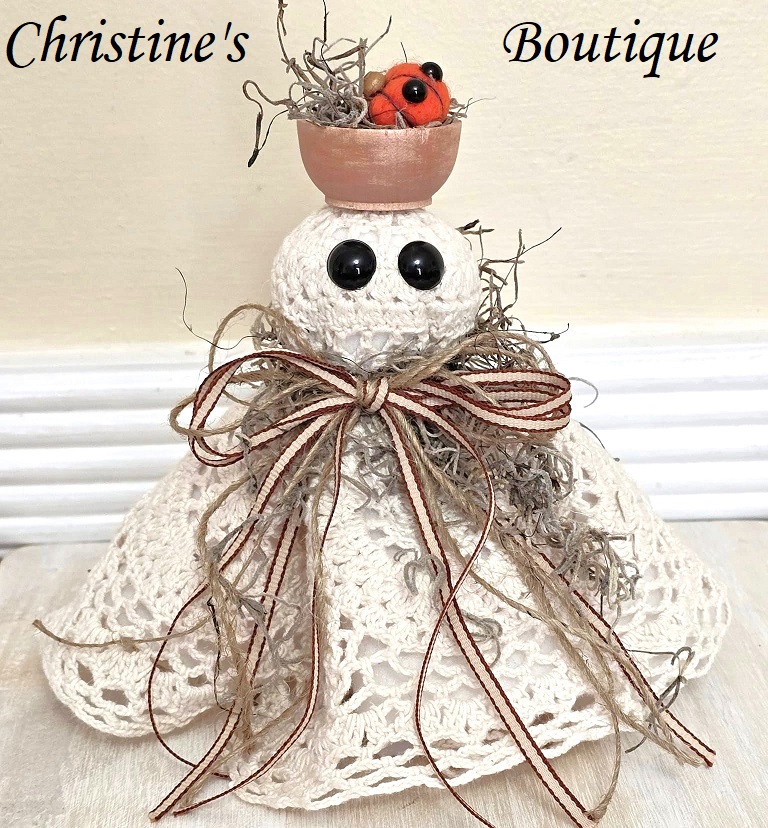 Ghost decor, Crochet Doily Ghost with Pumpkin, Cute Ghost, Tabletop display, flowing felt ghost, handmade - Click Image to Close